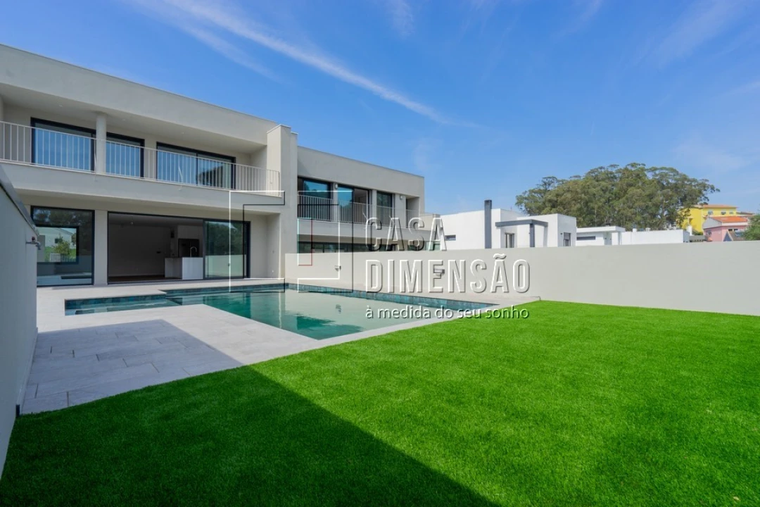 Moradia T3 para Venda em Barcarena Foto 95