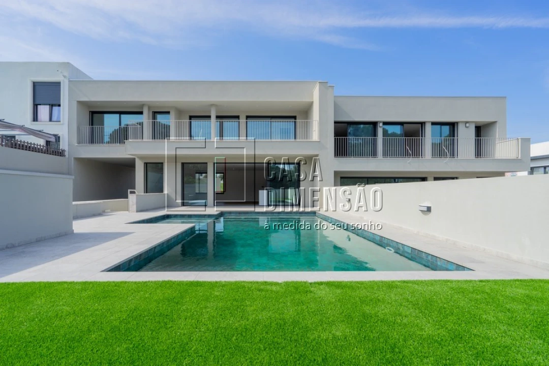 Moradia T3 para Venda em Barcarena Foto 96