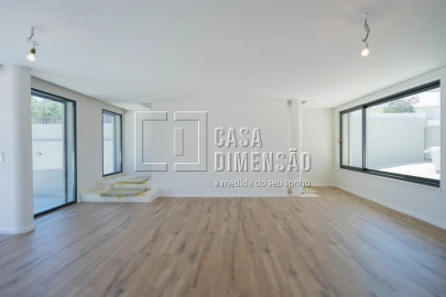 Moradia T3 para Venda em Barcarena