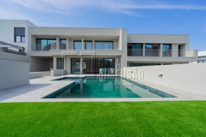 Moradia T3 para Venda em Barcarena