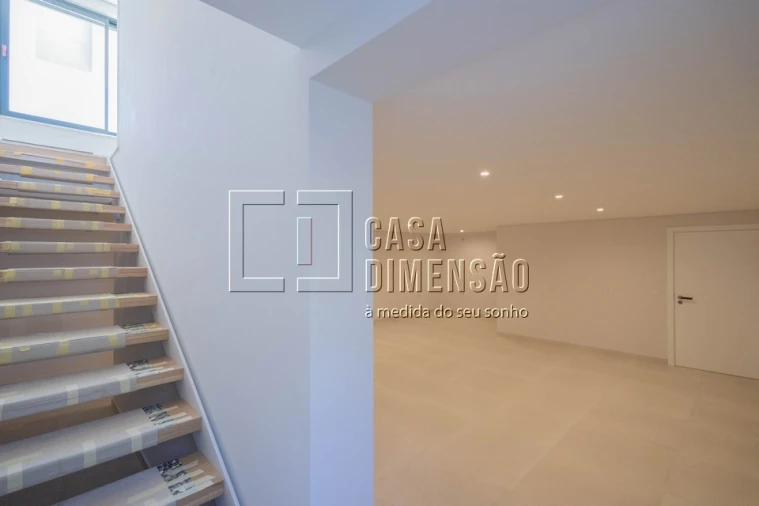 Moradia T3 para Venda em Barcarena Foto 75