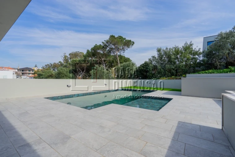 Moradia T3 para Venda em Barcarena Foto 93