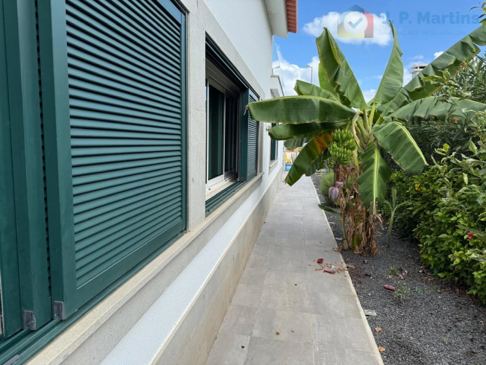 Moradia T3 para Venda em Porto Santo Foto 35