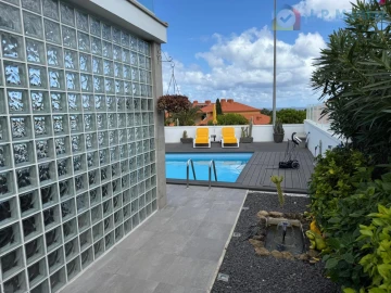 Moradia T3 para Venda em Porto Santo