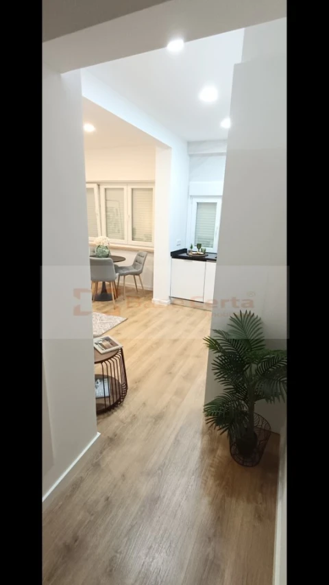 Apartamento T2 para Venda em Benfica