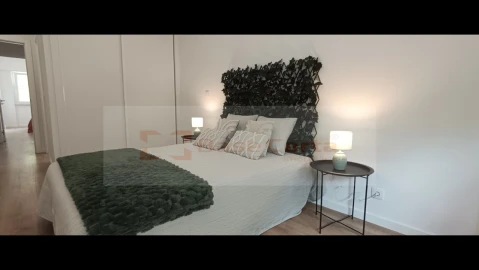 Apartamento T2 para Venda em Benfica