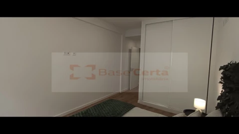 Apartamento T2 para Venda em Benfica