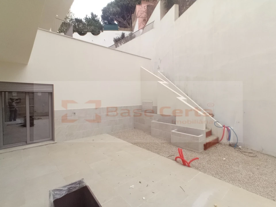 Apartamento T2 para Venda em Santa Clara Foto 3