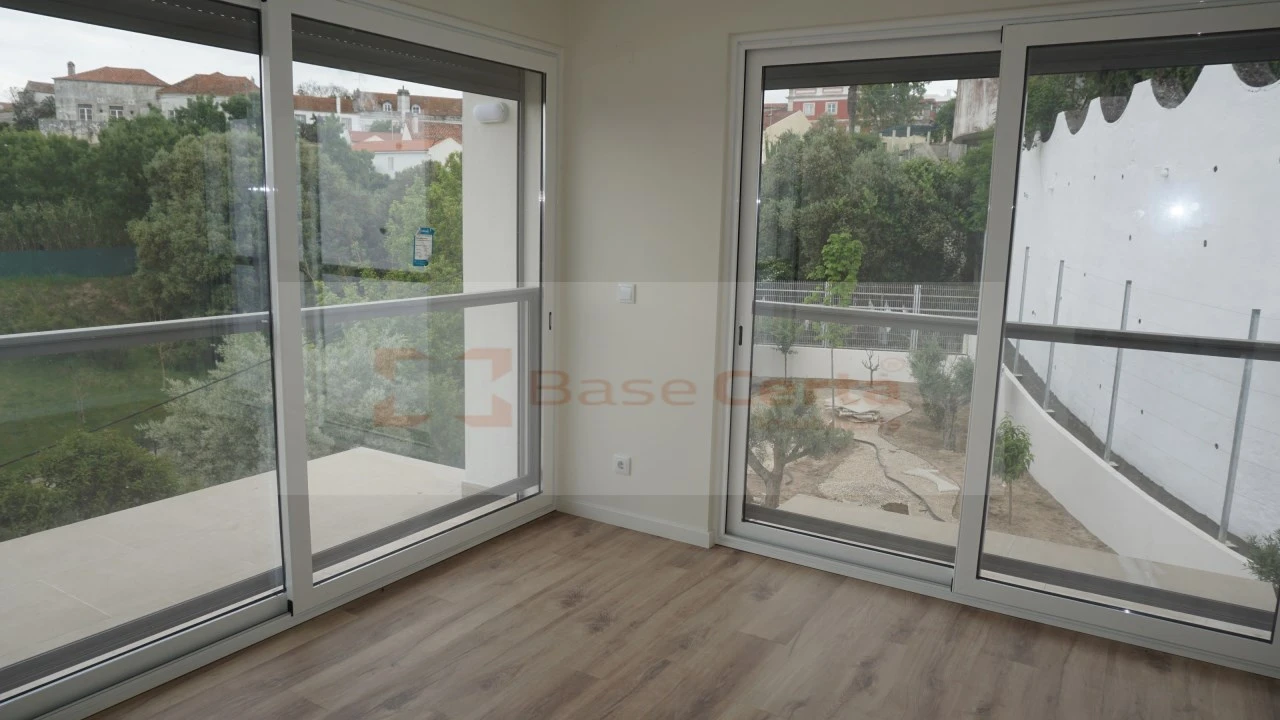 Apartamento T2 para Venda em Santa Clara Foto 6