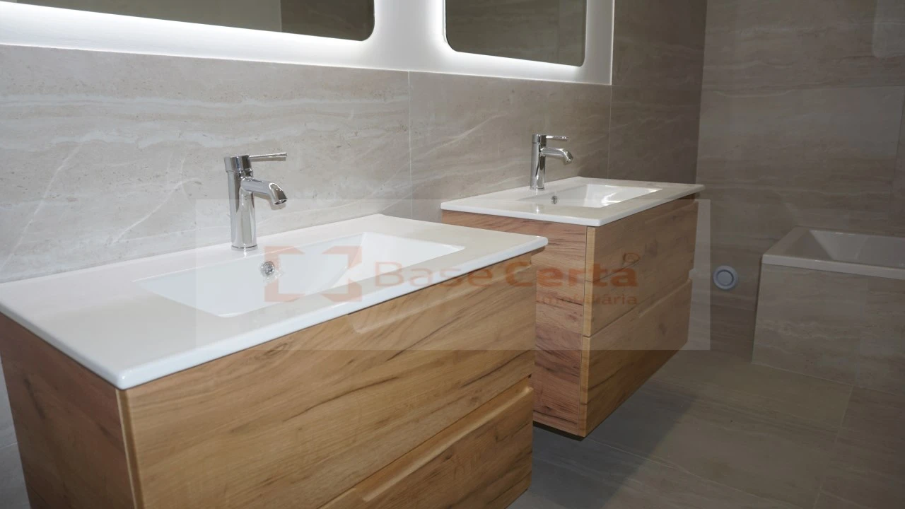 Apartamento T2 para Venda em Santa Clara Foto 10