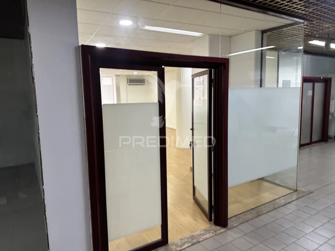 Loja para Venda em Santa Maria Maior Foto 2