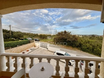 Moradia T9 para Venda em Loule (São Sebastião)