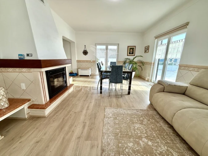 Moradia T9 para Venda em Loule (São Sebastião) Foto 18