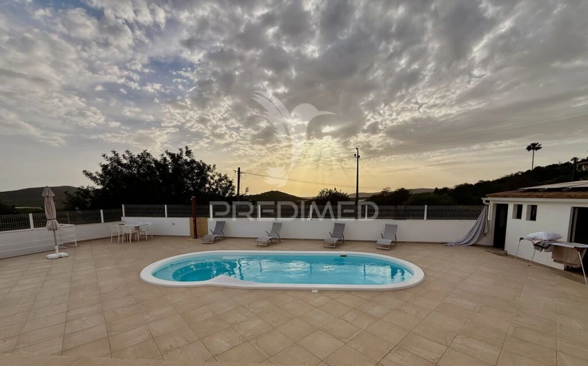 Moradia T9 para Venda em Loule (São Sebastião) Foto 9