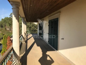 Moradia T7 para Venda em Bougado (São Martinho e Santiago)