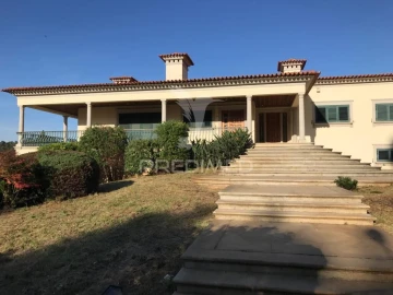 Moradia T7 para Venda em Bougado (São Martinho e Santiago)