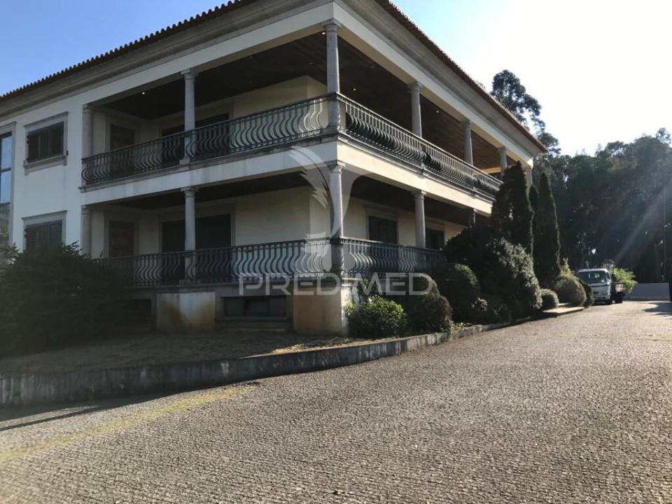 Moradia T7 para Venda em Bougado (São Martinho e Santiago) Foto 4