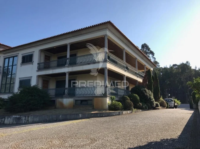 Moradia T7 para Venda em Bougado (São Martinho e Santiago) Foto 5