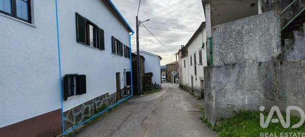 Moradia T3 para Arrendamento em Alvares