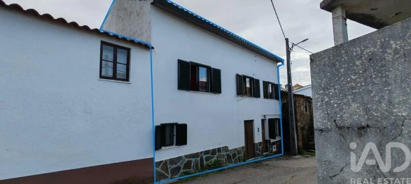 Moradia T3 para Arrendamento em Alvares