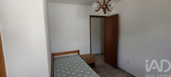 Moradia T3 para Arrendamento em Alvares