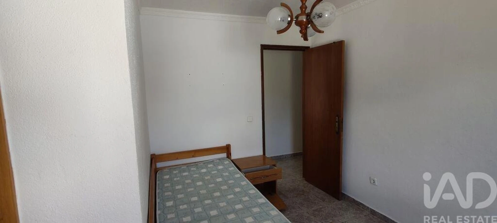 Moradia T3 para Arrendamento em Alvares Foto 16