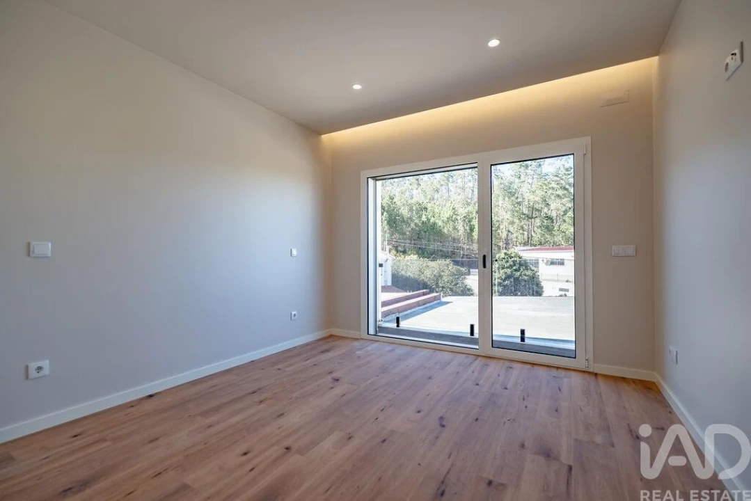 Moradia T3 para Venda em Arrabal Foto 15