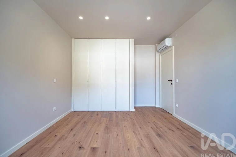 Moradia T3 para Venda em Arrabal Foto 16