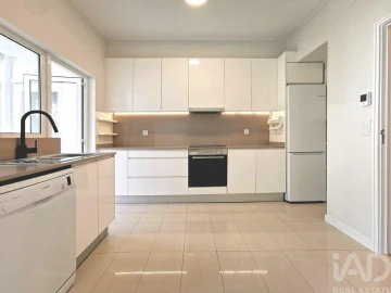 Apartamento T2 para Venda em Cascais e Estoril