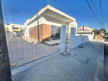 Moradia T3 para Venda em Fernao Ferro