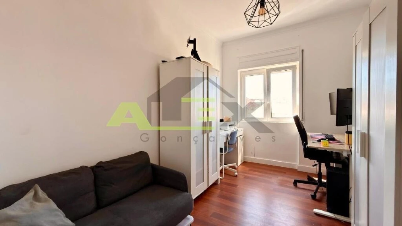 Apartamento T3 para Venda em Almada, Cova da Piedade, Pragal e Cacilhas Foto 23