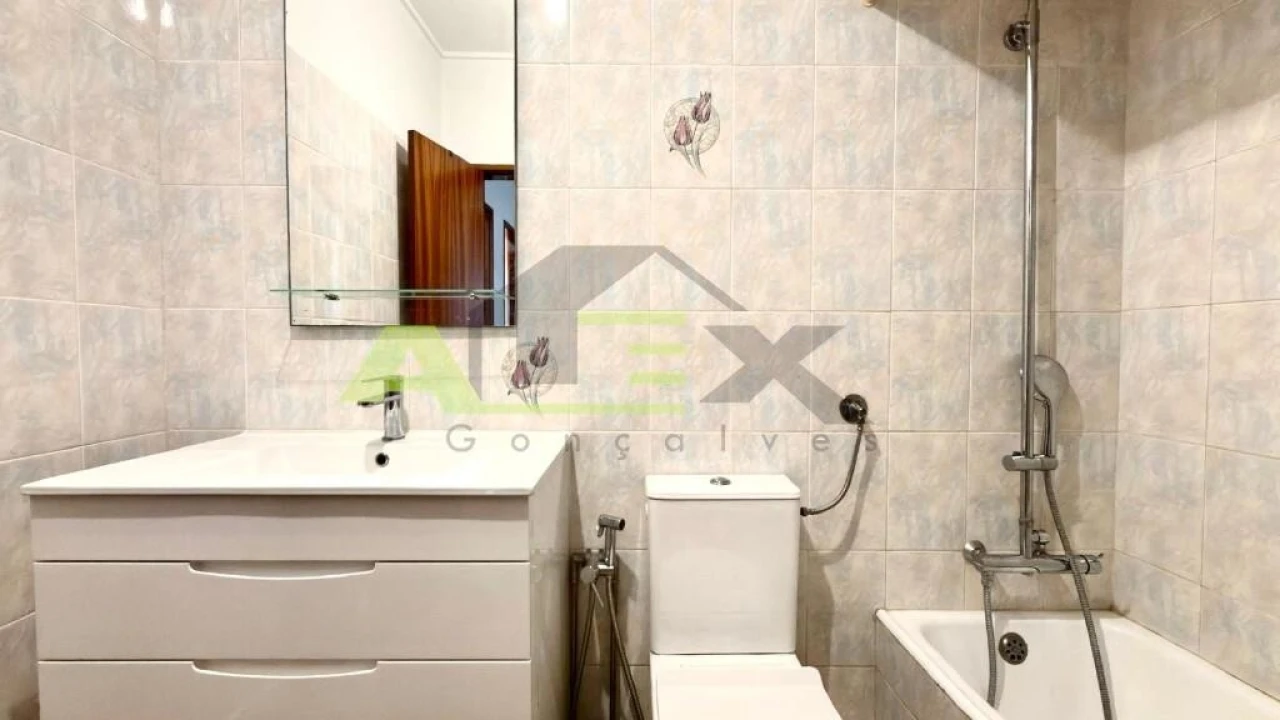 Apartamento T3 para Venda em Almada, Cova da Piedade, Pragal e Cacilhas Foto 18