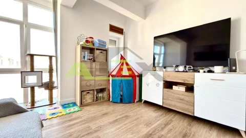 Apartamento T3 para Venda em Almada, Cova da Piedade, Pragal e Cacilhas