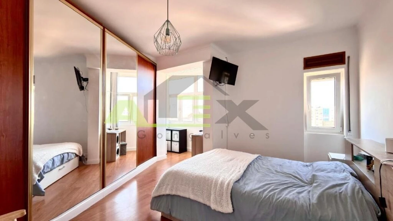 Apartamento T3 para Venda em Almada, Cova da Piedade, Pragal e Cacilhas Foto 12