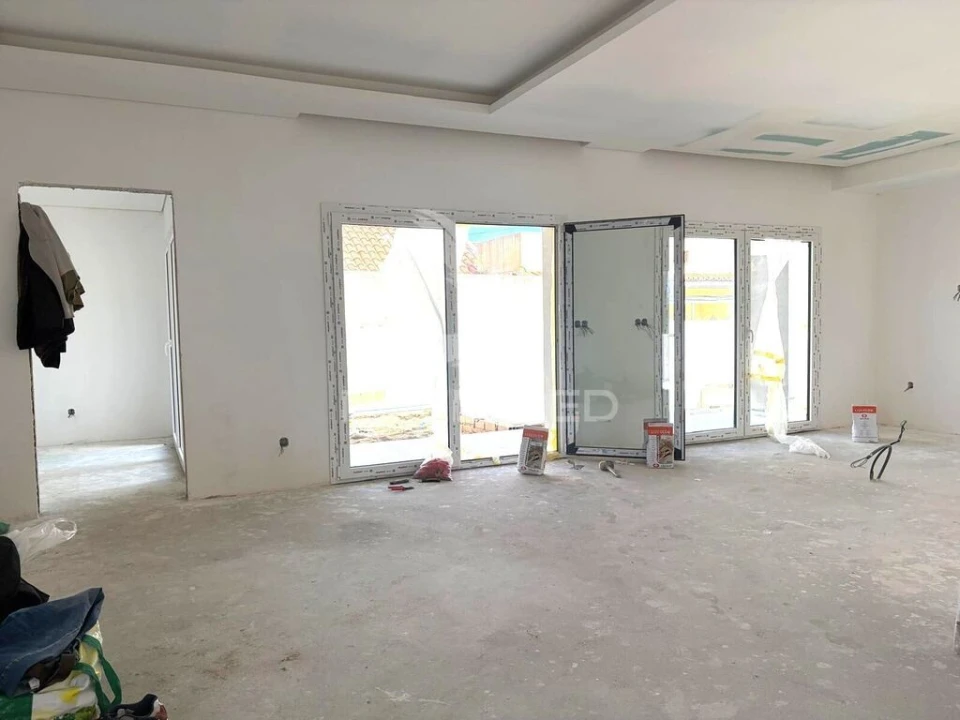 Moradia T3 para Venda em Fernao Ferro Foto 10