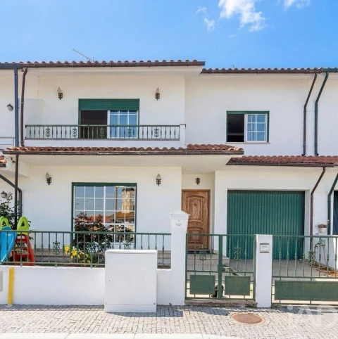 Moradia T6 para Venda em Valpaços e Sanfins
