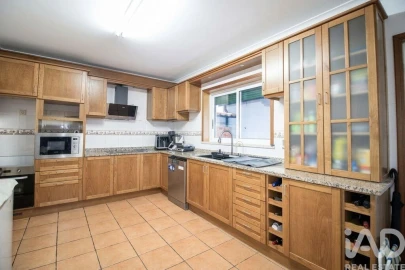 Moradia T6 para Venda em Valpaços e Sanfins