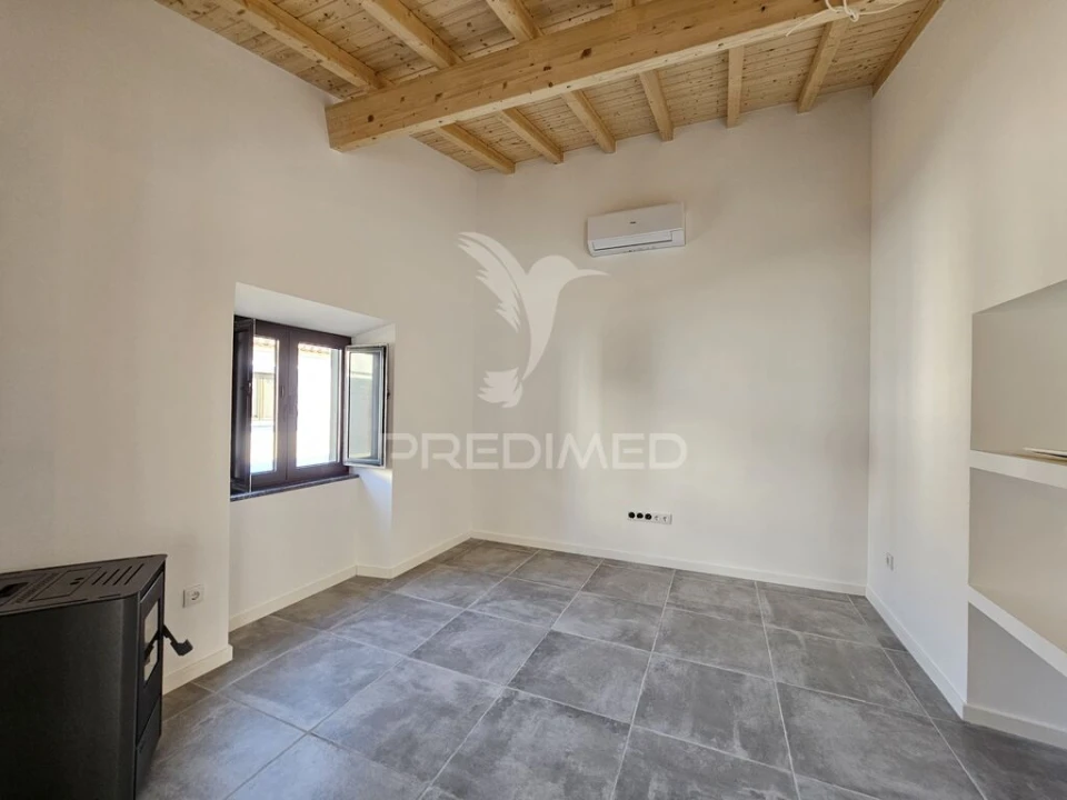 Moradia T2 para Venda em Entradas Foto 9