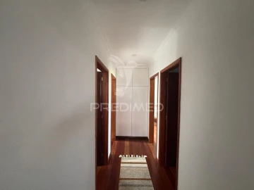 Moradia T3 para Venda em Santa Luzia