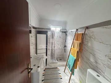 Moradia T3 para Venda em Santa Luzia