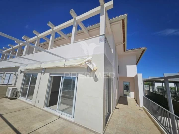 Moradia T4 para Venda em Assunção, Ajuda, Salvador e Santo Ildefonso