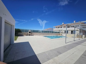 Moradia T4 para Venda em Assunção, Ajuda, Salvador e Santo Ildefonso