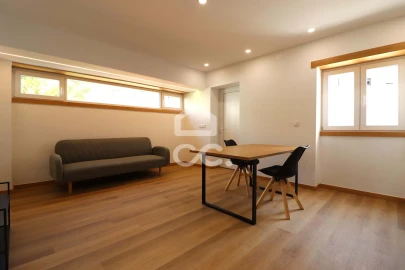 Moradia T12 para Venda em Santo Antonio dos Olivais