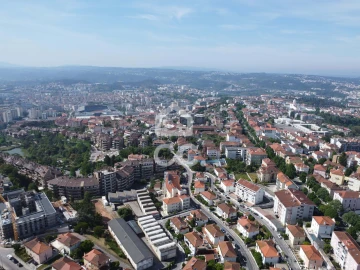 Moradia T12 para Venda em Santo Antonio dos Olivais