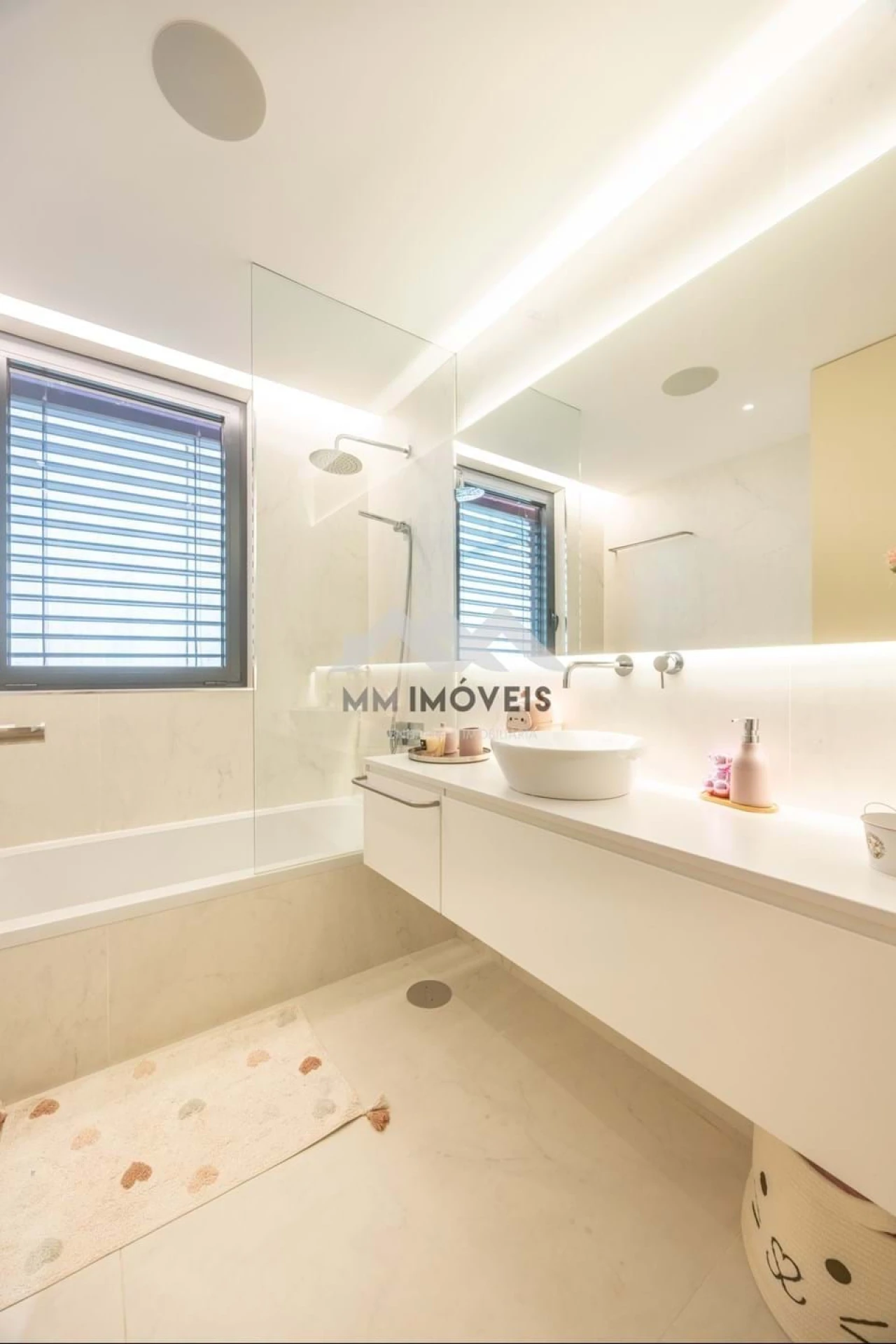 Moradia T5 para Venda em Rio Tinto Foto 60