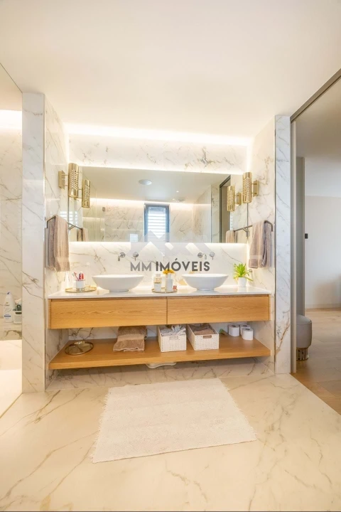 Moradia T5 para Venda em Rio Tinto