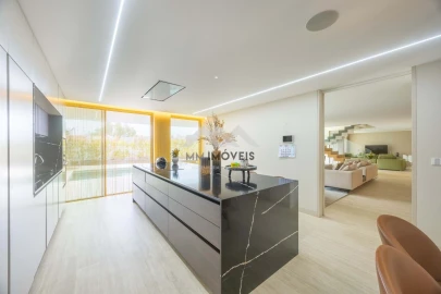 Moradia T5 para Venda em Rio Tinto