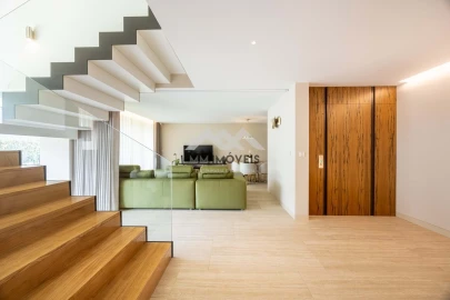 Moradia T5 para Venda em Rio Tinto