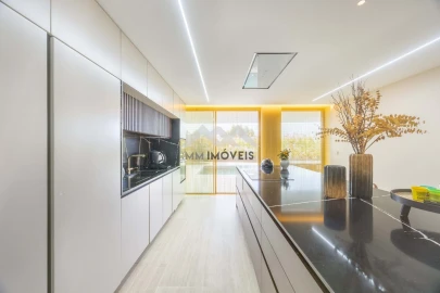 Moradia T5 para Venda em Rio Tinto