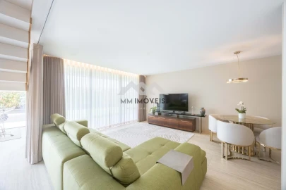 Moradia T5 para Venda em Rio Tinto